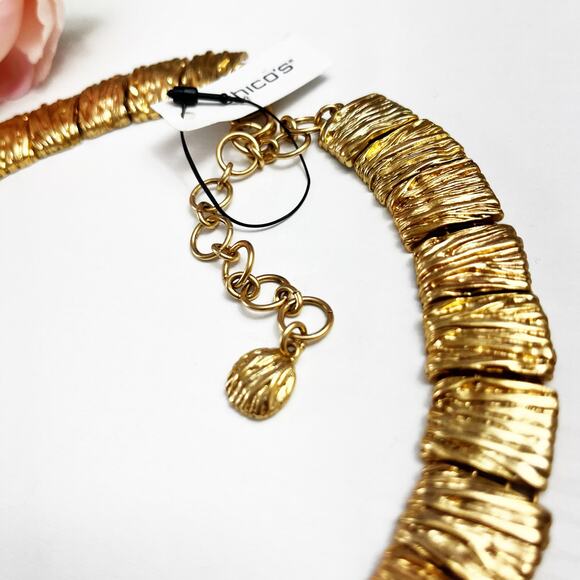 NEW Chico's Goldtone Crinkle Collar Necklace - Picture 4 of 9